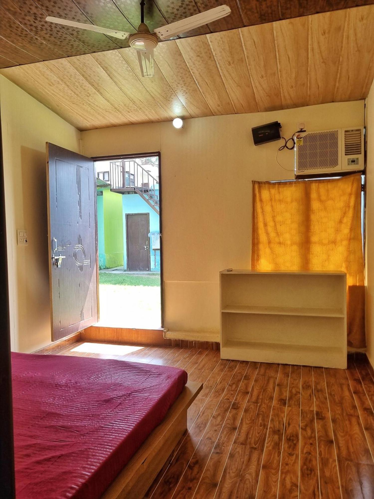 Landlopers Hostel Rishikesh Luaran gambar