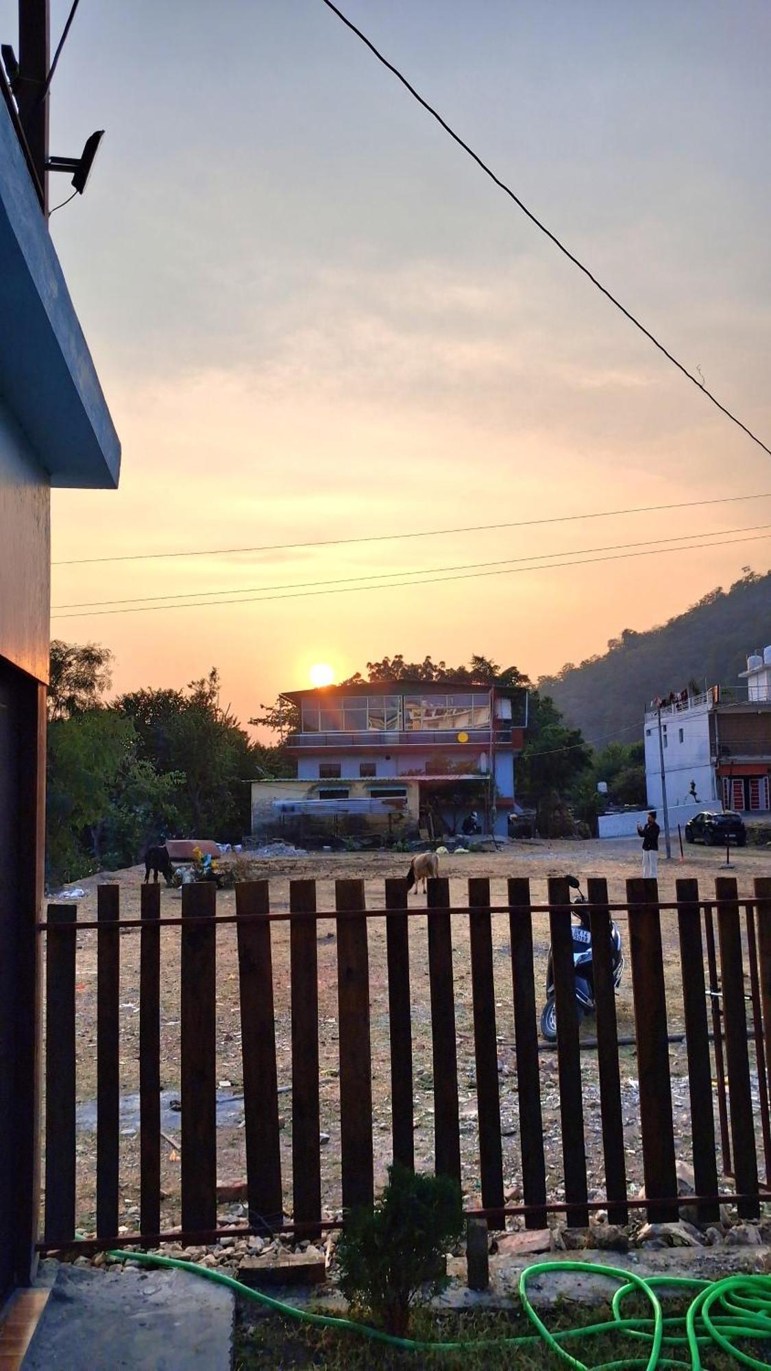 Landlopers Hostel Rishikesh Luaran gambar