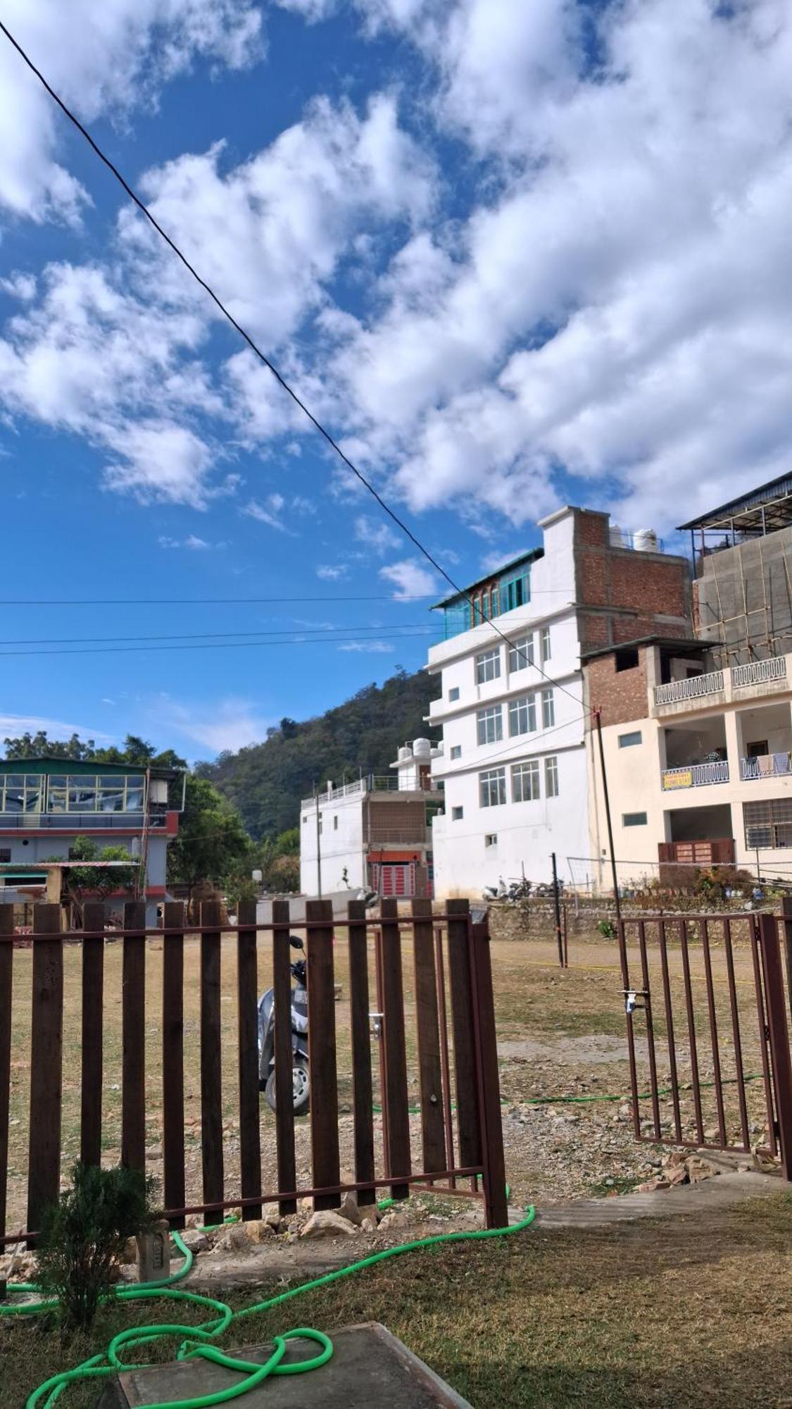 Landlopers Hostel Rishikesh Luaran gambar