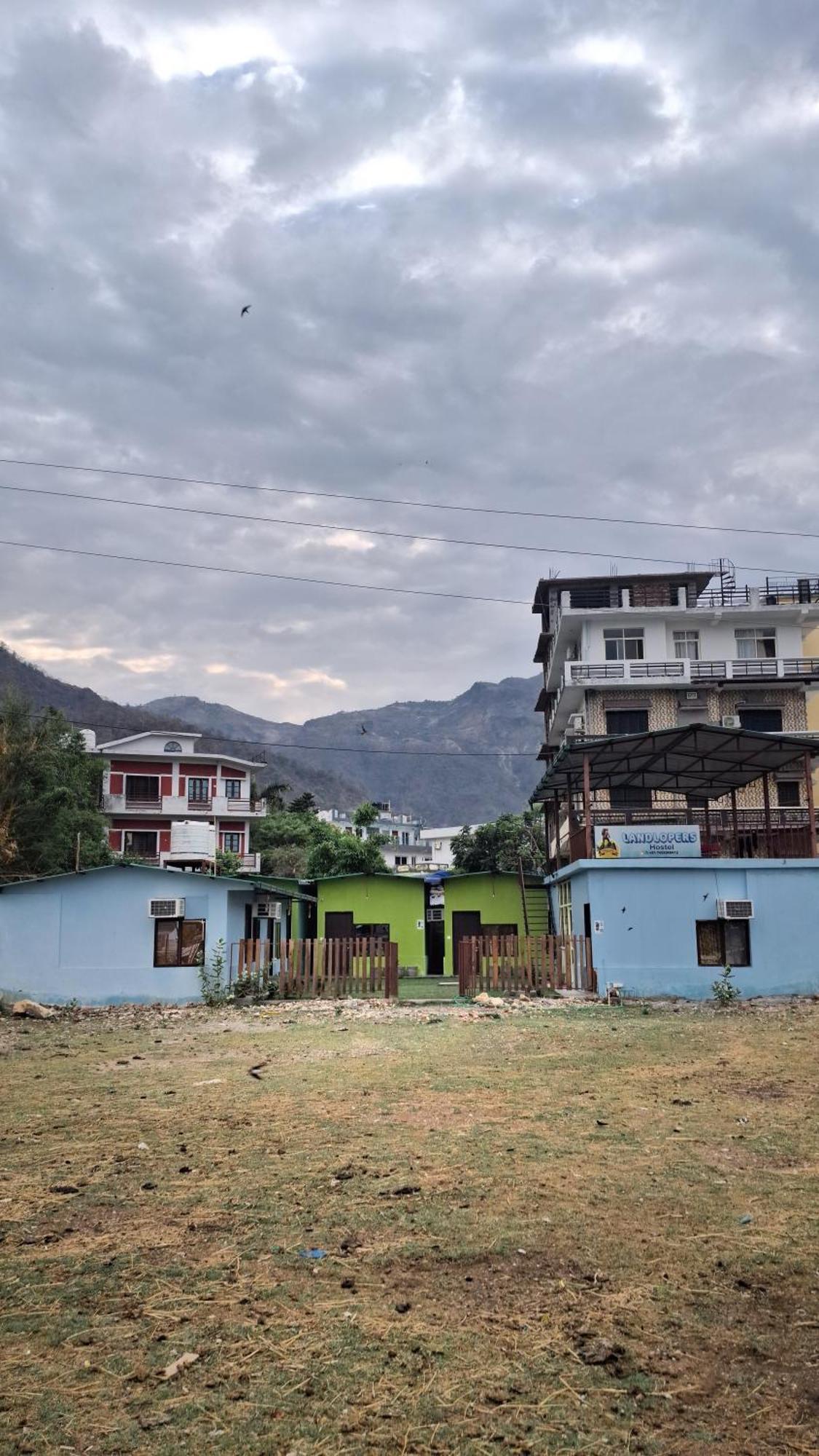 Landlopers Hostel Rishikesh Luaran gambar